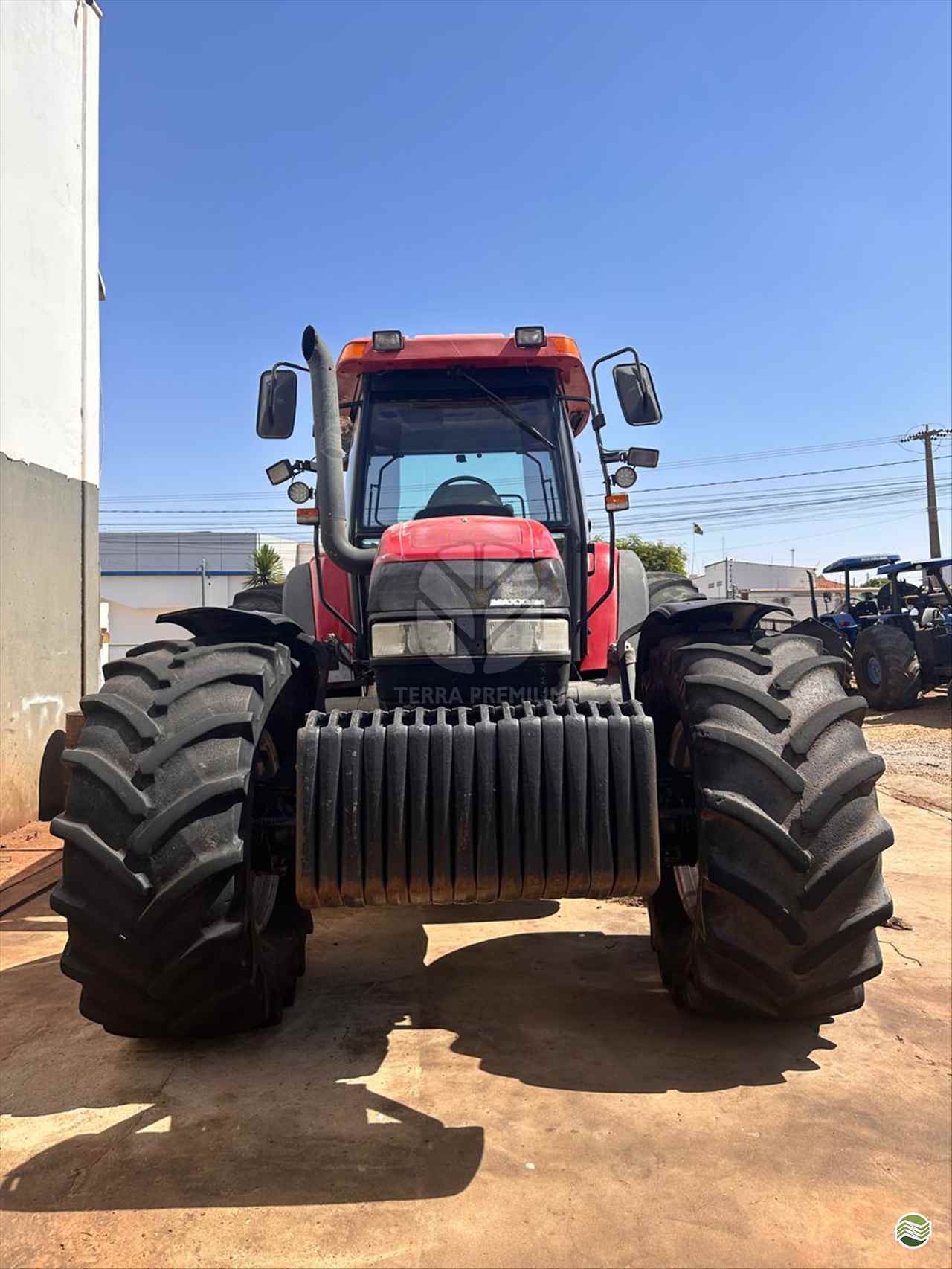 TRATOR CASE CASE MXM 180 Tração 4x4 Terra Premium RONDONOPOLIS MATO GROSSO MT